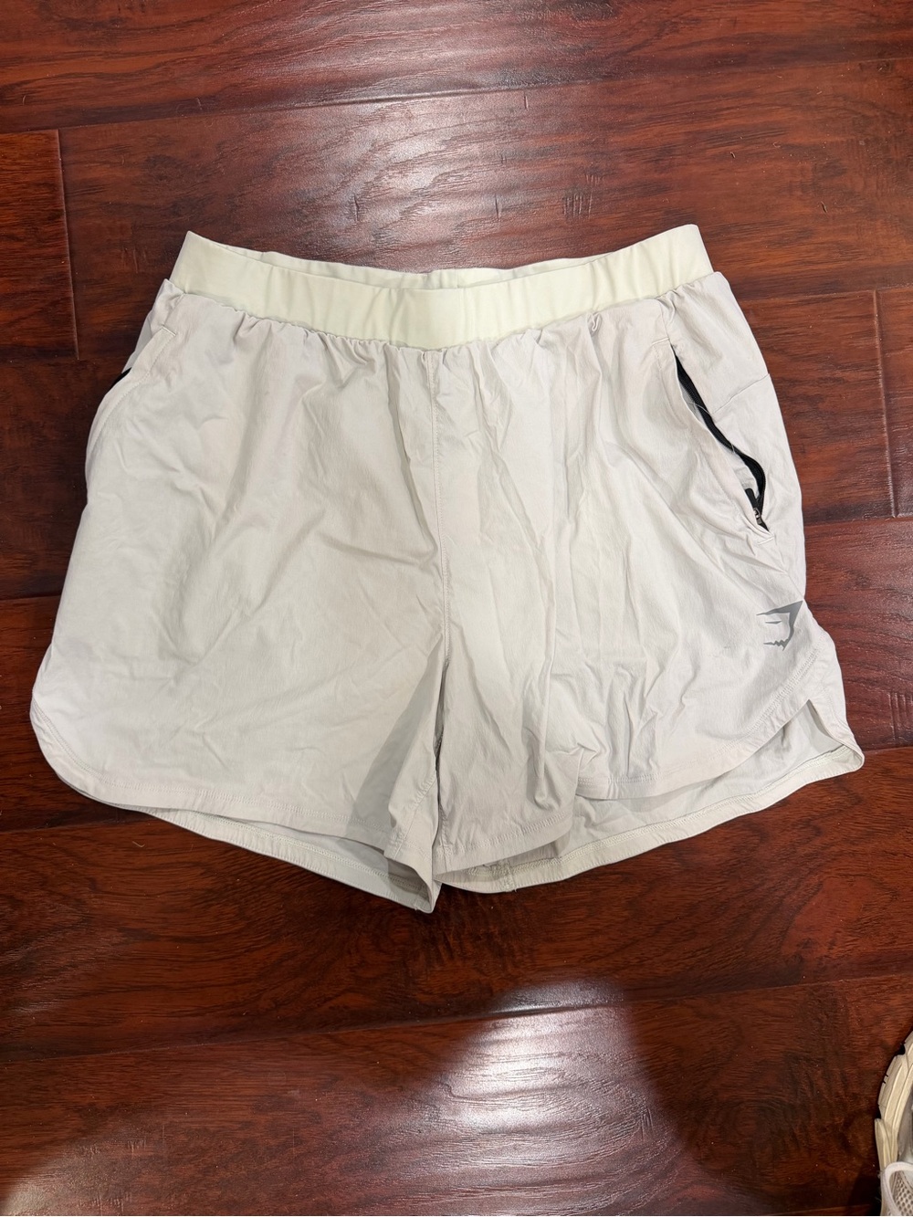 Gymshark Shorts size L 5”